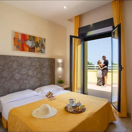 Reyt Hotell 3*